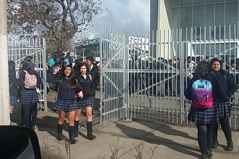 cropped-Liceo-Edo-Espina-2.jpg